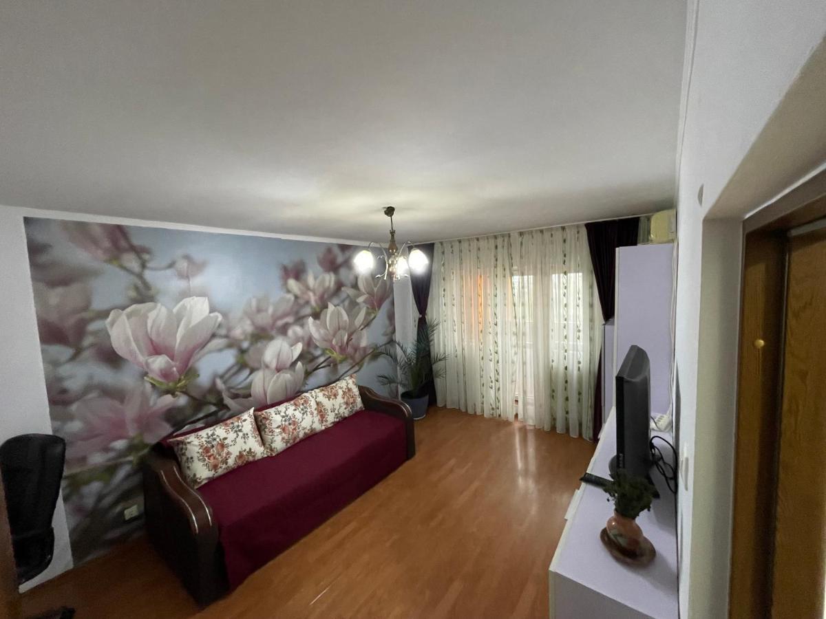 Apartament Magnolia, Piata Gorjului- Metrou Lejlighed Bukarest Eksteriør billede