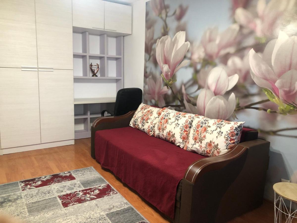 Apartament Magnolia, Piata Gorjului- Metrou Lejlighed Bukarest Eksteriør billede