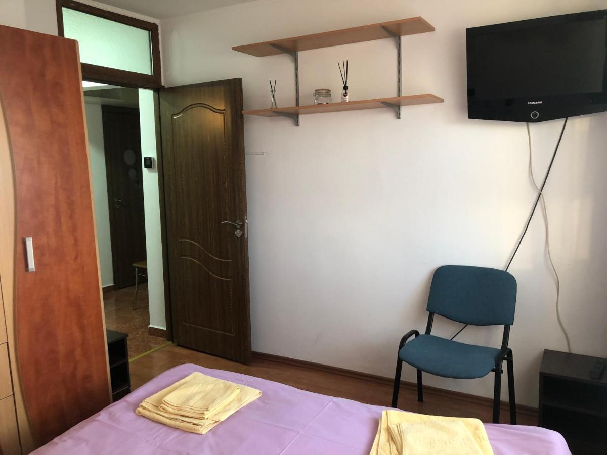 Apartament Magnolia, Piata Gorjului- Metrou Lejlighed Bukarest Eksteriør billede