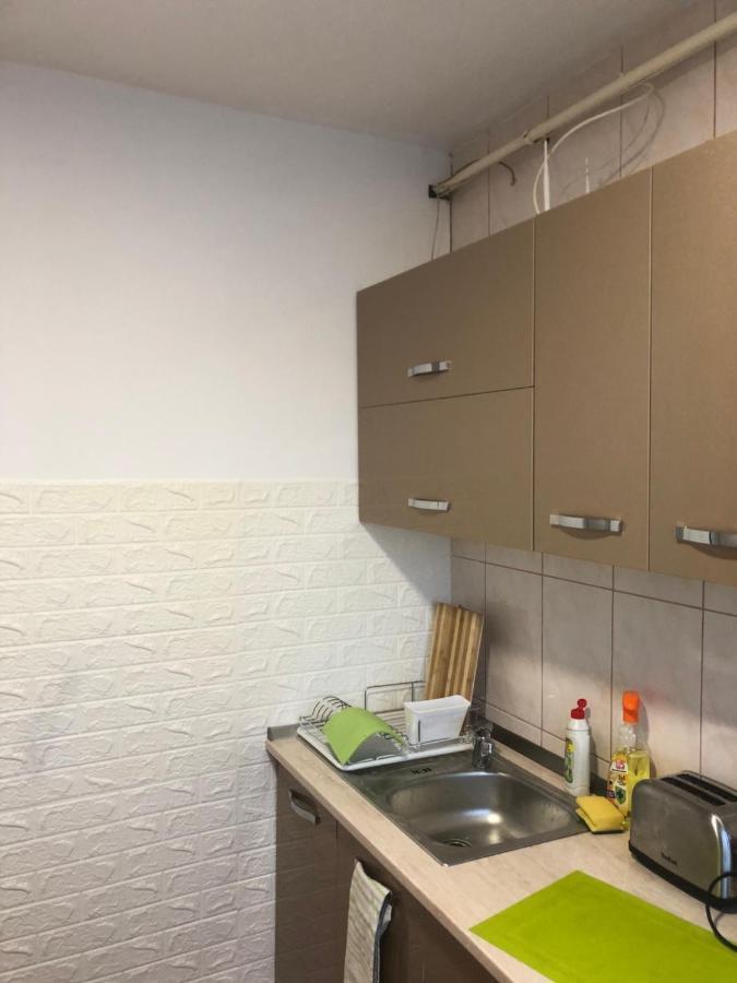 Apartament Magnolia, Piata Gorjului- Metrou Lejlighed Bukarest Eksteriør billede