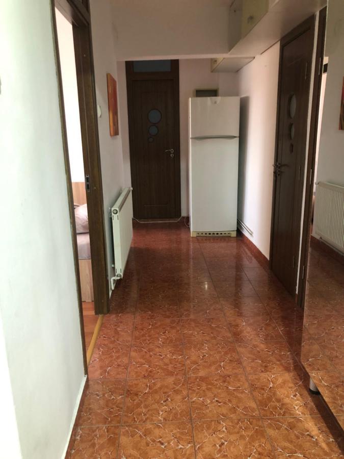 Apartament Magnolia, Piata Gorjului- Metrou Lejlighed Bukarest Eksteriør billede